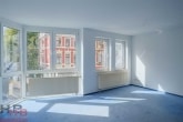 Nähe Werdersee: 2-Zimmer Eigentumswohnung mit Balkon - Wohnzimmer
