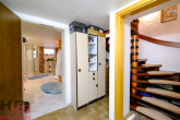 Reihenmittelhaus mit Sauna und liebevoll gepflegtem Garten + Garage! - Flur Kellergeschoss