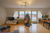 Wohnzimmer - 2 Z. Dachgeschosswohnung in Bestlage mit gr. West-Balkon